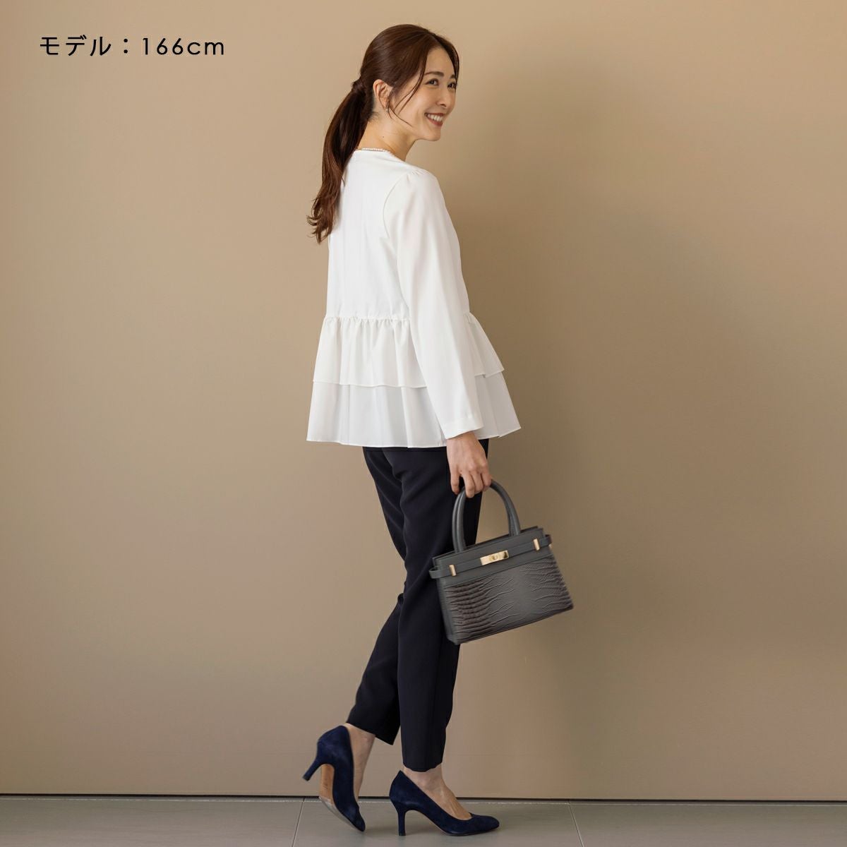 日本製 sono ネイビー バックフレアプルオーバー SONO NAVY】ユーティリティティアードプルオーバー【20260116