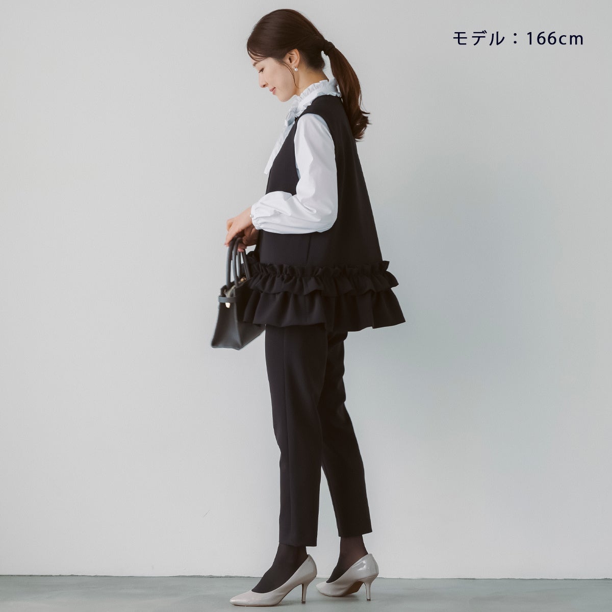 SONO NAVY】 フローラルフリルチュニックジレ【20260225】 | Spendard.com