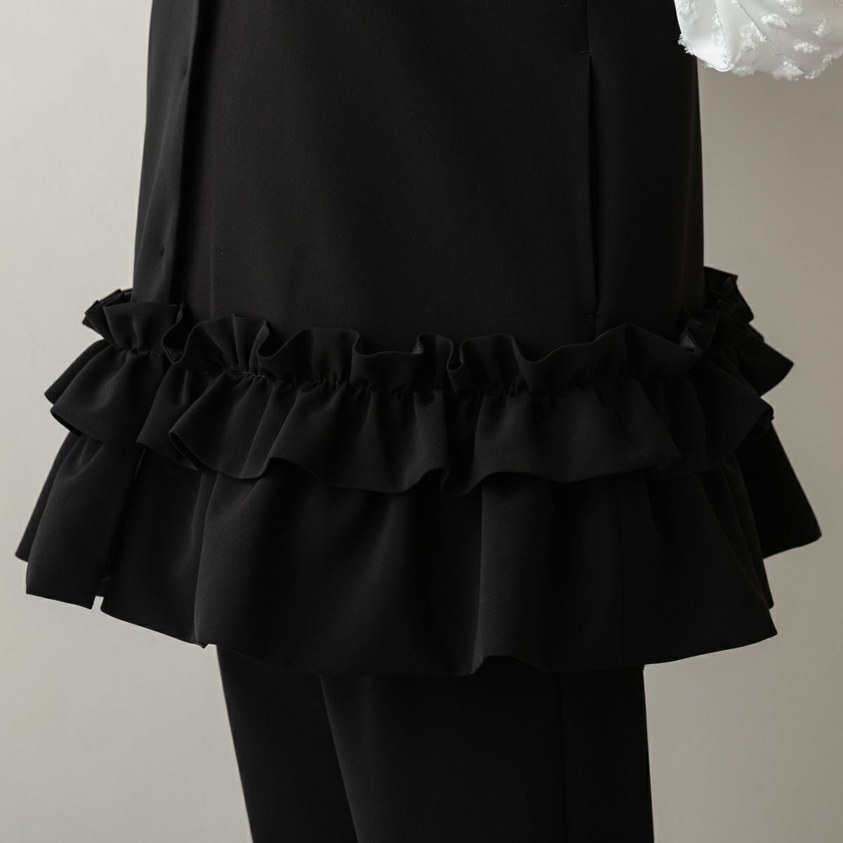 SONO NAVY】 フローラルフリルチュニックジレ【20260225】 | Spendard.com