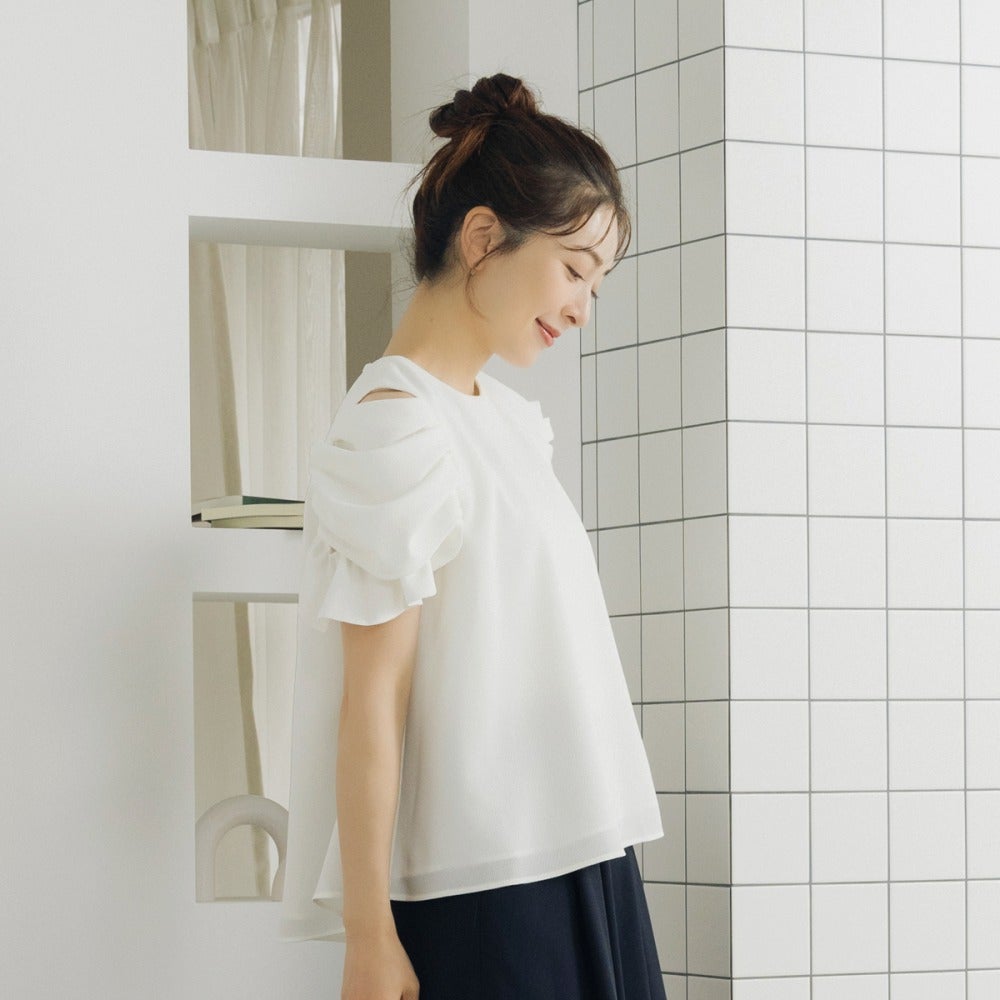 定価15400円❤️新品タグ付❤️sono バックフリルブラウス SONO 